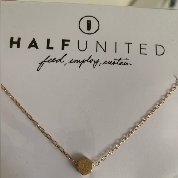 Hexagon pendant necklace - Picture 2 of 2